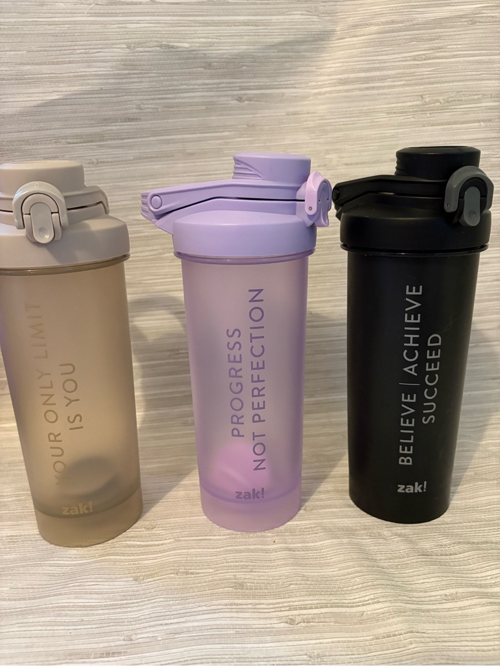 ZAK! ✨ blender bottles with empowering sayings colorful set of 3 like new